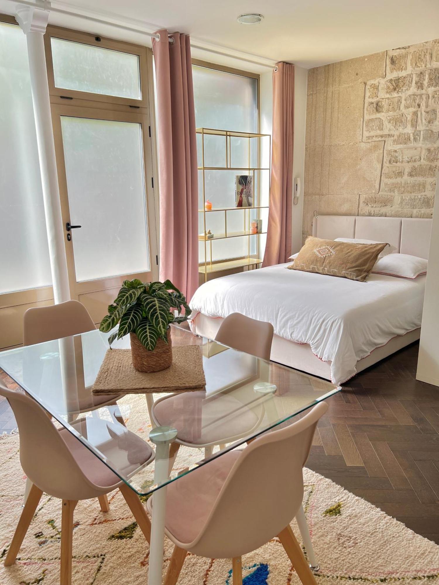 Appartement Canal St Martin Miss Dodu *